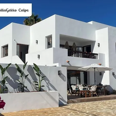 Villa Off-grid Luxury With Tikibar By The Pool. Calpe