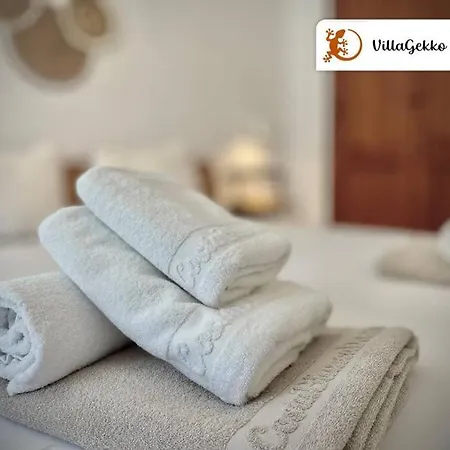 Villa Off-grid Luxury With Tikibar By The Pool. Calpe